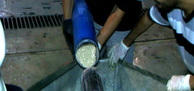 مواسير محشوة مخدرات. من المصدر