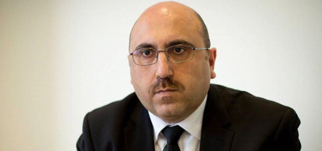 رامي عبدالرحمن: غارات جوية لم يسبق لها مثيل في أنحاء سورية خلال الأيام الثلاثة الماضية، إذ يسعى النظام لتحقيق مكاسب على الأرض، لتحسين موقفه التفاوضي في المحادثات السياسية المستقبلية. أ.ف.ب