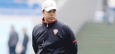 مدرب الأبيض مهدي علي يستعد للاختبار الأقوى في كأس آسيا بأستراليا.