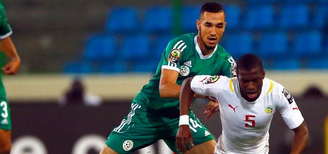 الجزائر قدمت مستوى مميزاً في الدور الأول وتواجه ساحل العاج في نهائي مبكر. أ.ف.ب