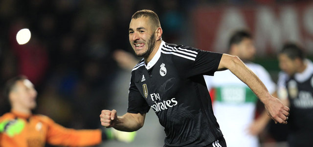 ضغوط متواصلة على مهاجمي الريال وبينهم بنزيمة لتجاوز العثرات الأخيرة. أ.ب