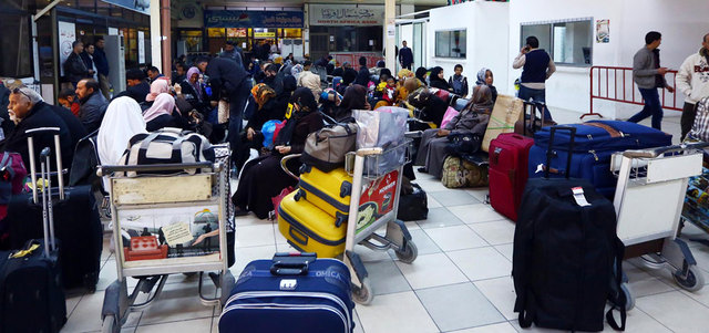 صالة انتظار المسافرين في مطار معيتيقة في طرابلس. أ.ف.ب