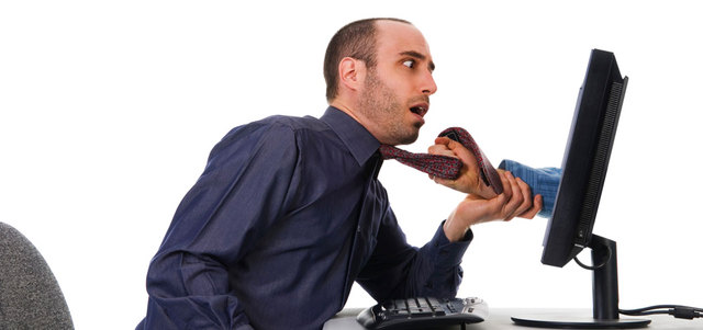 الدعوة إلى تشريع عربي يتضمن الإجرام المعلوماتي وكيفية التصدي له.