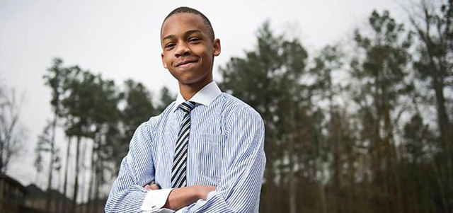 الطفل بيرسون يعتقد أن إغلاق موقعه لأسباب سياسية. أرشيفية