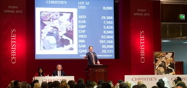 المزاد اجتذب أكثر من 500 من المقتنين والمهتمين بالفنون من العالم. تصوير: أحمد عرديتي