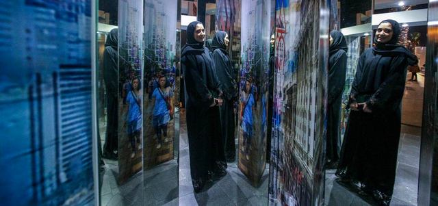 برنامج الشيخة منال للتبادل الثقافي لعب دوراً أساسياً في تشكيل المشهد الفني والثقافي في الإمارات. تصوير: أشوك فيرما