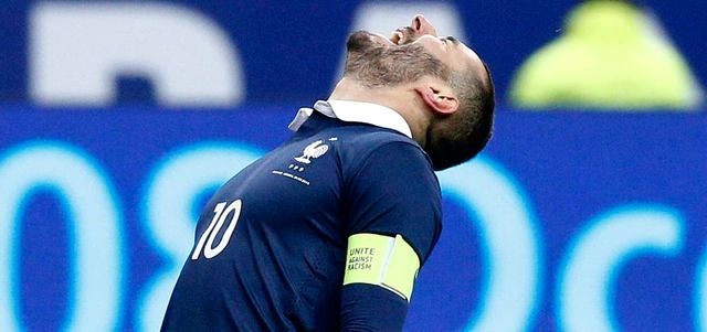 مشكلات بنزيمة مع التهديف تنتقل من الريال إلى منتخب فرنسا.