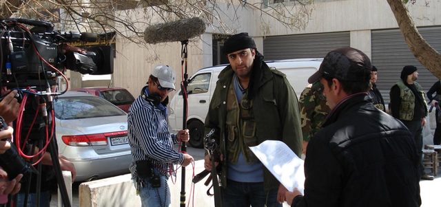 لقطة من الجزء العاشر من المسلسل الكوميدي «بقعة ضوء» الذي تم تصويره في ظروف إنتاجية وأمنية صعبة. أرشيفية