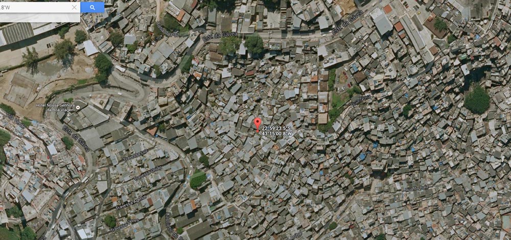 لاقت فكرة «وات ثري ووردز» استحساناً في بعض مناطق العالم ومنها مدينة ريو دي جانيرو البرازيلية. من المصدر
