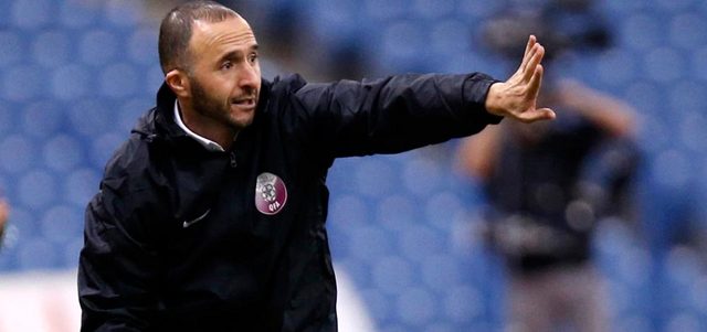 جمال بلماضي أكد أن بعض المدربين عرضوا خدماتهم على قطر وهو على رأس عمله.  رويترز