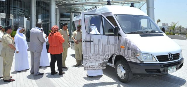 مركز الشرطة المتحرك يتيح تحرير البلاغات خلال بضع دقائق. من المصدر