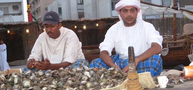 سجلت الجمعيات والنوادي المتخصصة في مجال جمع التراث إقبالاً كبيراً في الآونة الأخيرة من الشباب المهتمين بهذا الموروث. وام