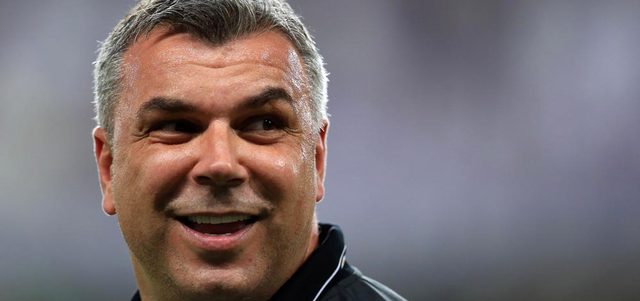 كوزمين: أخرجت ريبيرو لأنه شعر بالإجهاد، والحمادي طلب التبديل. الإمارات اليوم