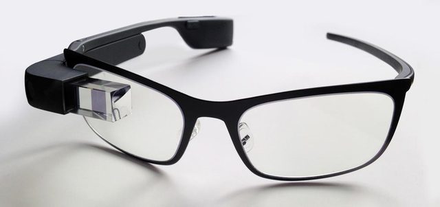 تعد النظارات الذكية مثال على تقنية