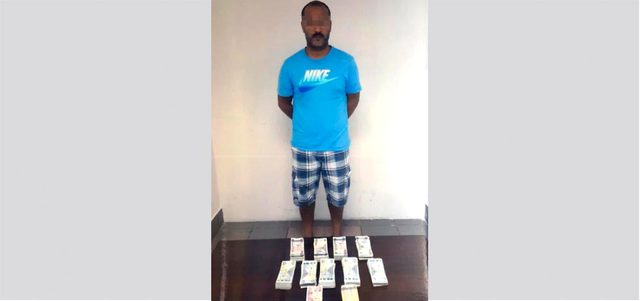 المتهم الثالث حاول تحويل 730 ألف درهم إلى خارج الدولة. من المصدر