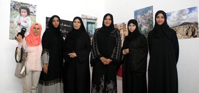 فكرة إقامة هذا المعرض تكمن في العمل على لم شمل المصورات العربيات، على مستوى الوطن العربي، من دون استثناء، ومن دون التقيد بعمر معين للمصورة، ومن دون النظر إلى أن هذه المصورة هاوية أو محترفة. تصوير: أسامة أبوغانم