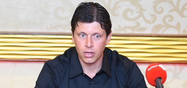 الكنتارا إيمرسون. أرشيفية