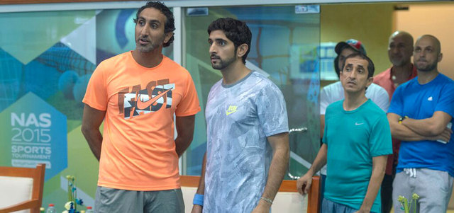 حمدان بن محمد يتابع منافسات البطولة. من المصدر