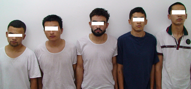 أفراد إحدى العصابتين. من المصدر