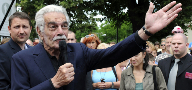 الشريف غاب يوم الجمعة الماضي عن 83 عاماً.  أ.ف.ب