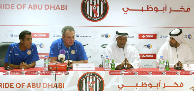 براغا يتحدث في المؤتمر الصحافي. تصوير: إريك أرازاس