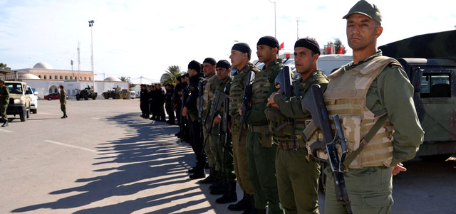 الحدود الشاسعة جعلت مهمة مراقبتها صعبة على القوات التونسية.  غيتي