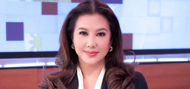 كورنيا‭ ‬تملك‭ ‬مجموعتها‭ ‬الخاصة‭ ‬من‭ ‬الأحذية‭ ‬الرخيصة‭.‬ غيتي