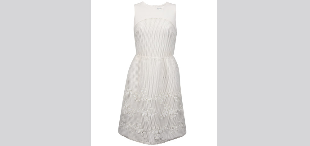 «سبلاش»: فستان أبيض قصير بقصّة «جرس» ناعمة بـ200 درهم.