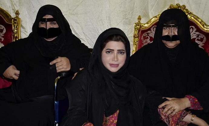 أطلقت مجموعة "إنترناشيونال غولدن جروبط، ومجموعة من الإعلاميات الإماراتيات، بالتعاون مع جمعية "كلنا الإمارات"، في أبوظبي مبادرة "أم الشهيد أمنا.. أبناء الشهيد أبناؤنا"، في حفل أقيم بفندق سانت ريجس أبوظبي - الكورنيش، بحضور ممثلين عن عدد من الجهات المعنية ووسائل الإعلام.

عن إطلاقها ورعايتها ودعمها