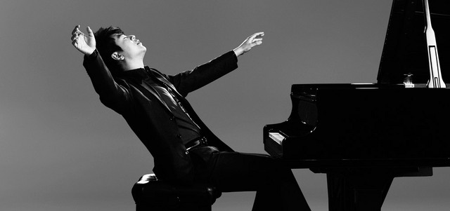 عازف البيانو لانغ لانغ يُحيي حفله على مسرح «قصر الإمارات» 14 أبريل المقبل. من المصدر