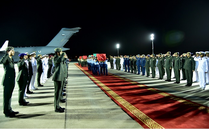 وجرت المراسم العسكرية الخاصة لاستقبال جثامين الشهداء على أرض المطار حيث كان عدد من كبار ضباط القوات المسلحة في الاستقبال