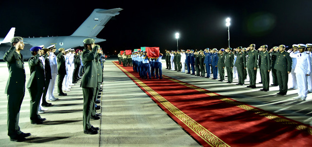 المثقفون عبّروا عن سيادة مشاعر الفخر بالشهداء وانتصارها لديهم ولـدى جموع الشعب الإماراتي على سواها رغم أسى ومرارة التضحية بكوكبة من خيرة أبناء الإمارات البواسل.  وام