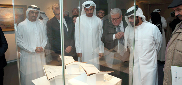 30عملاً من أعمال ورسومات الأديب جبران خليل جبران، تجاوز عمرها نحو 100 عام. تصوير: أسامة أبوغانم