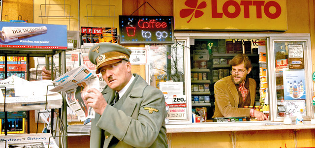 لقطة من فيلم «أنظروا من عاد الى الحياة».