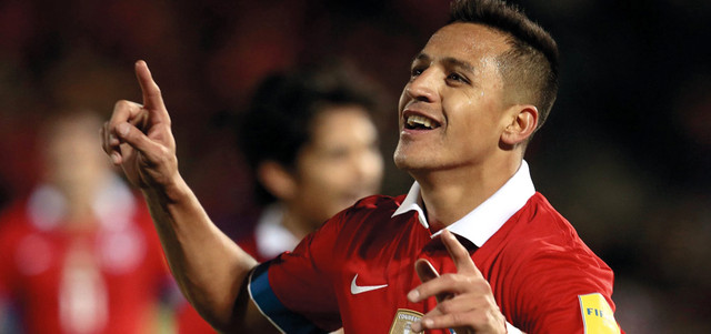 سانشيز سجل الهدف الثاني لتشيلي في شباك البرازيل. أ.ف.ب