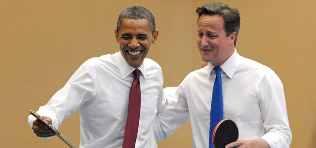 تبادل الهدايا بين كاميرون وأوباما. غيتي