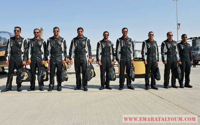 بدأت تكوين الفرقة في بدايات عام 2008 و أنشئ الفريق في عام 2010 ، حيث يستعمل الفريق طائرات من نوع  MB 339  إيرماكي إيطالية الصنع  . تصوير : يوسف الهرمودي