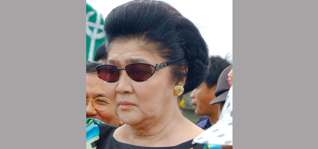 ماركوس مع أنصارها.