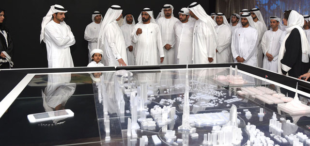 محمد بن راشد : الإمارات تقود الجهود العالمية في مجال الطاقة النظيفة والمتجددة. وام