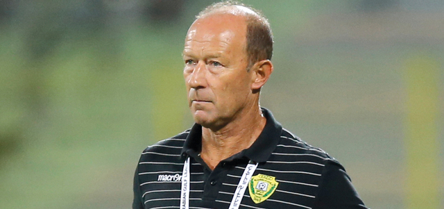 مدرب الوصل كالديرون. الإمارات اليوم