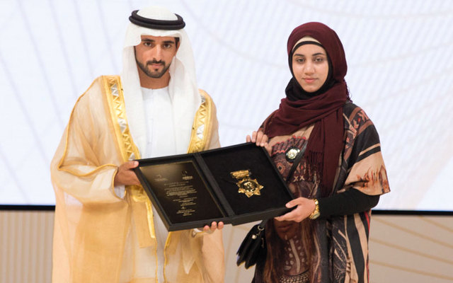 ..ويكرّم فاطمة المشهداني.