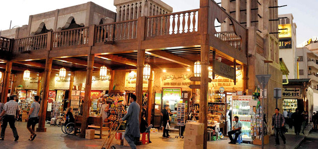 «السوق الكبير» في ديرة معلم سياحي من معالم دبي، يجسّد ببنائه حضارة ضاربة في التاريخ. من المصدر