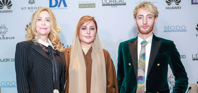 جاكوب أبريان وكارنيفالي وإلهام عبّاس خلال المؤتمر الصحافي. من المصدر