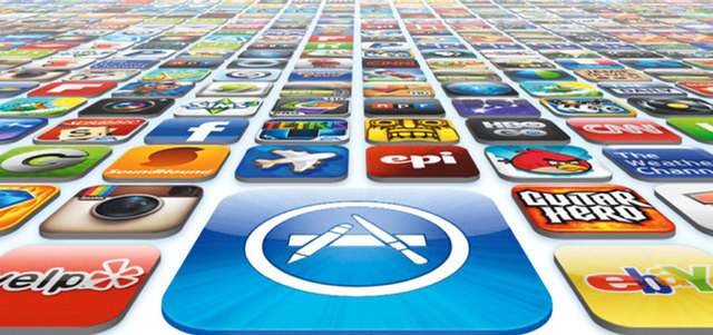 أنفق مستخدمو «آي فون» و«آي باد» 20 مليار دولار على التطبيقات خلال 2015. أرشيفية