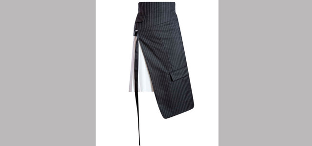 «دي كي إن واي»: تنورة متوسطة الطول بتصميم مبتكر مركّب بـ2200 درهم في «بلومينغديلز».