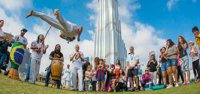فعاليات المهرجان أقيمت بالقرب من برج خليفة. من المصدر
