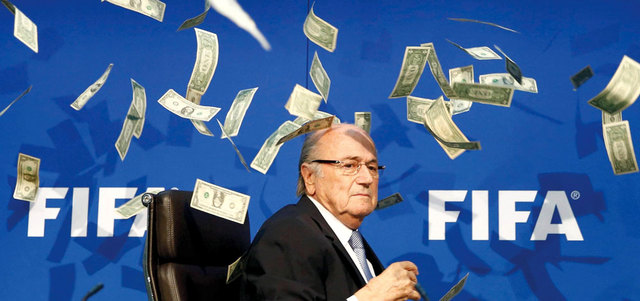 بلاتر أبرز المتهمين بالفساد في إمبراطورية كرة القدم. رويترز