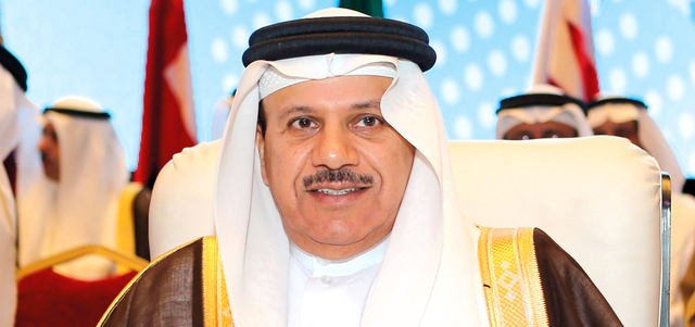 عبداللطيف الزياني: «استهداف دار للمسنين بمدينة عدن جريمة مروعة تتعارض مع القوانين الدولية والمبادئ الانسانية».