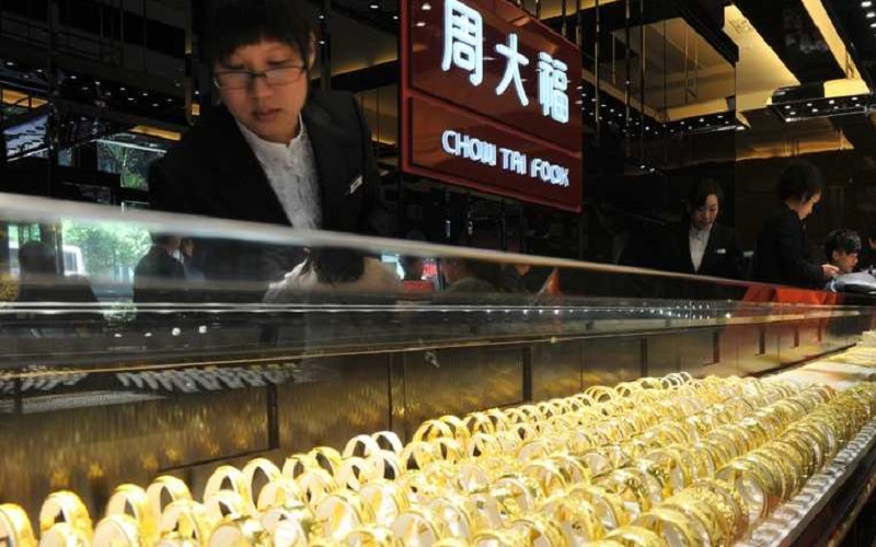 وقام أكبر تاجر ألماس في "هونغ كونغ"،"تشاو تاي فوك"، بشراء قطعة الألماس التي سميت "cullian heritage" في عام 2010 بمزاد، حيث دفع 35.3 مليون دولار ثمنا لها، ثم جزأها إلى 24 ألماسة صغيرة على مدى 3 سنوات.