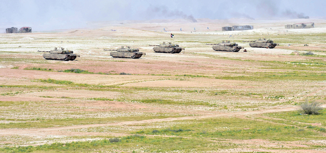 المناورة الختامية العسكرية المشتركة لتمرين «رعد الشمال» بمنطقة حفر الباطن في السعودية. وام